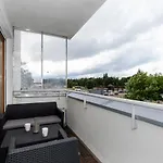 Center Ii By Renters
