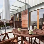 Center Ii By Renters Διαμέρισμα *