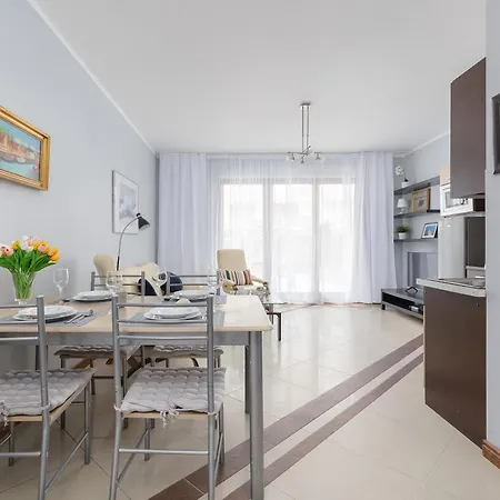 Center Ii By Renters Appartement