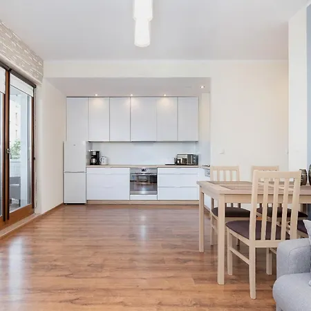 Center Ii By Renters *