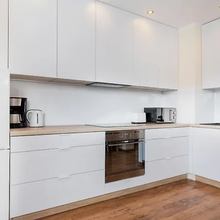 Center Ii By Renters سفينويتشي