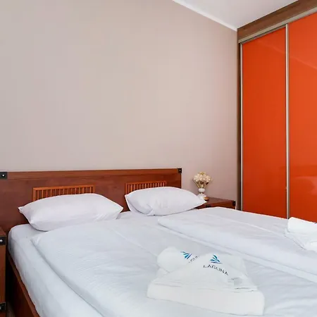 Center Ii By Renters *