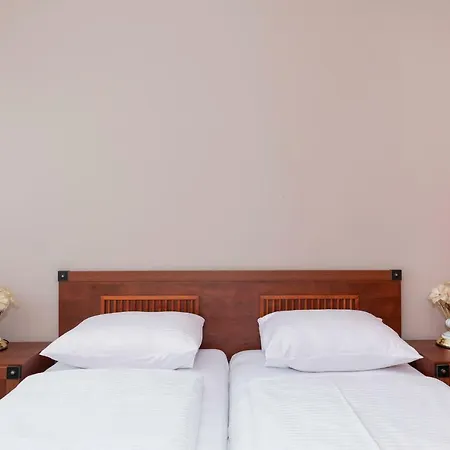 Center Ii By Renters * سفينويتشي