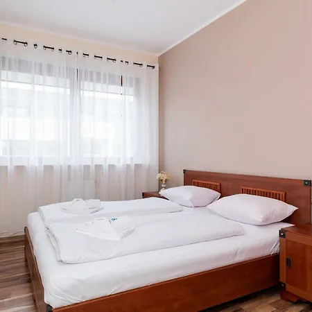 Center Ii By Renters